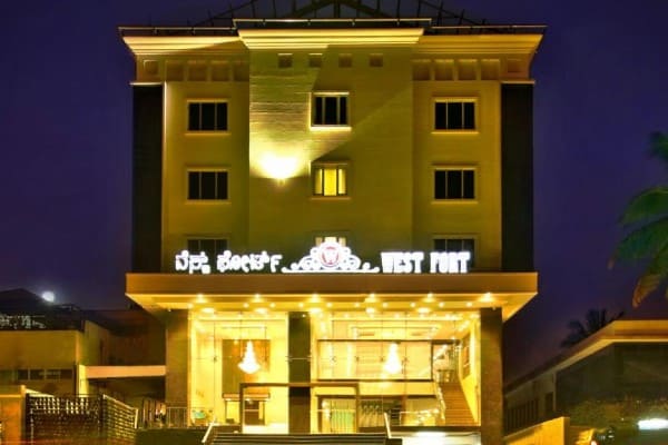 Escorts Service Near West Fort Hotel Rajajinagar Bangalore